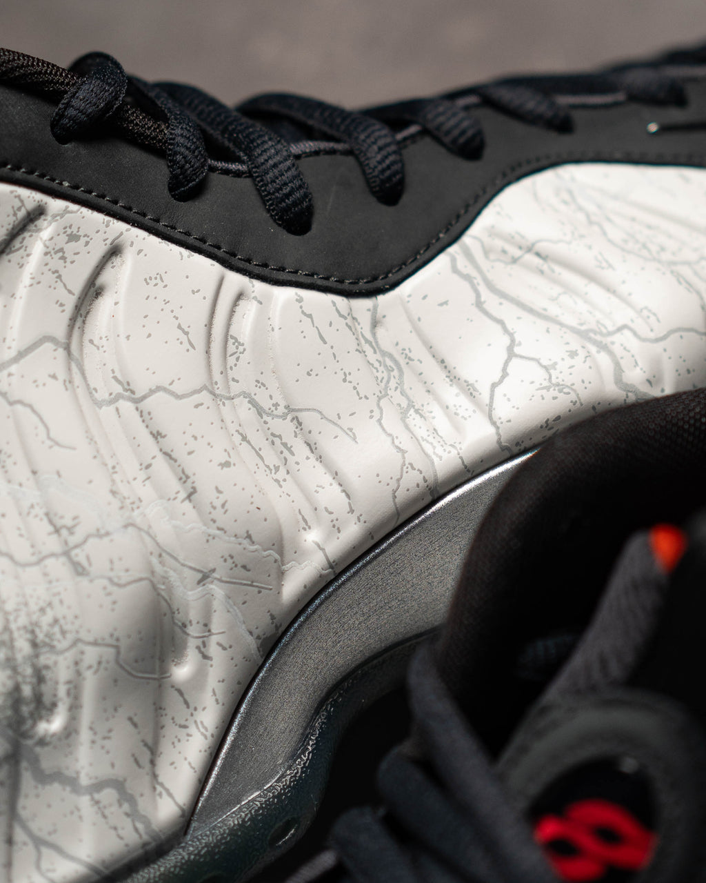 foamposite photon dust