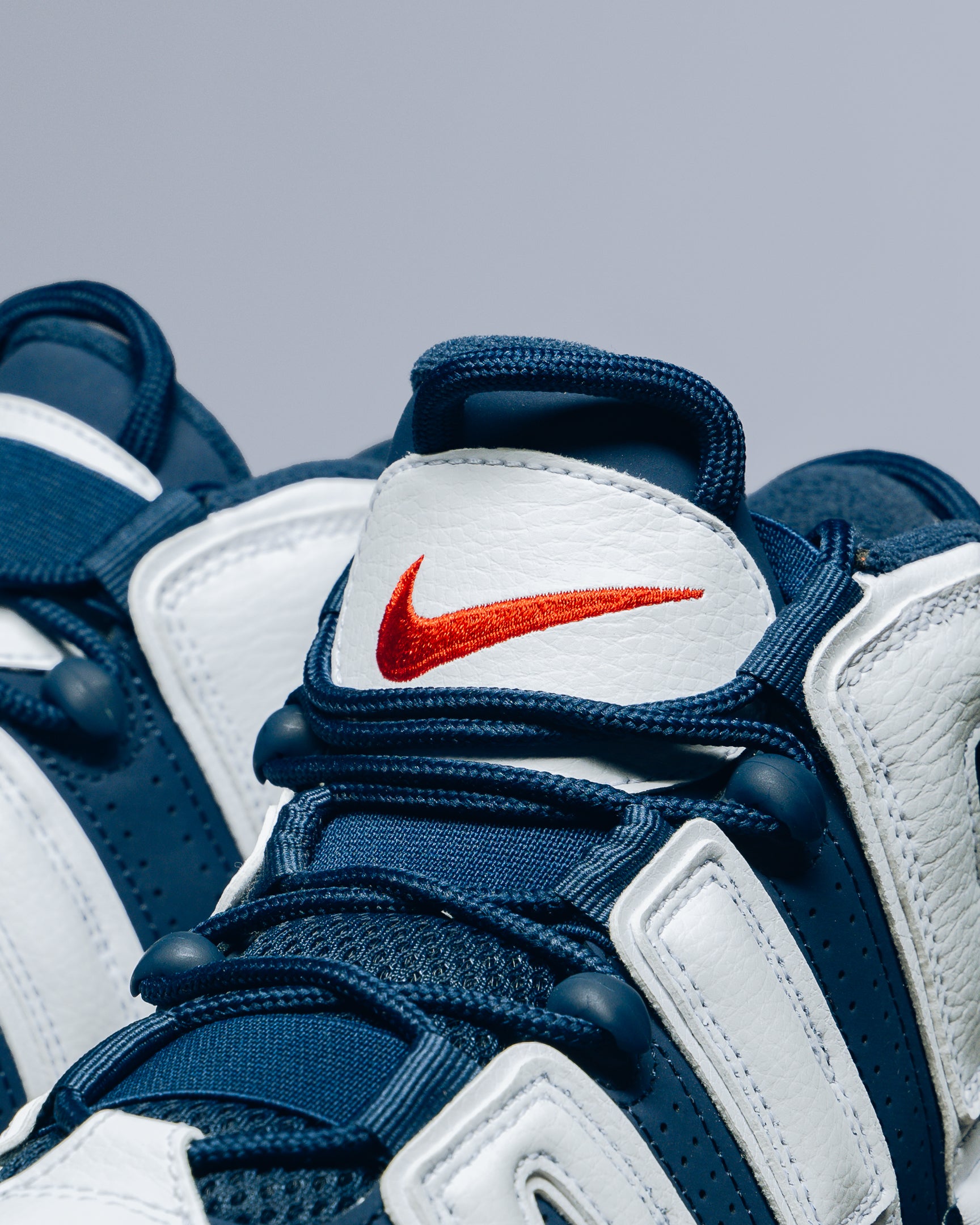 NIKE★AIR MORE UPTEMPO '96★OLYMPIC★WHITE/MIDNIGHT NAVY s-l400.jpg