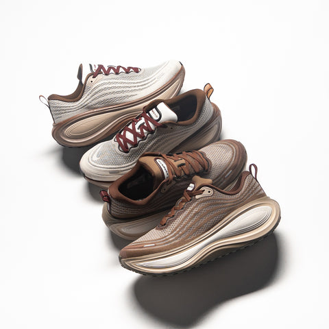 Nike Vomero Plus QS - Off Noir/Pecan