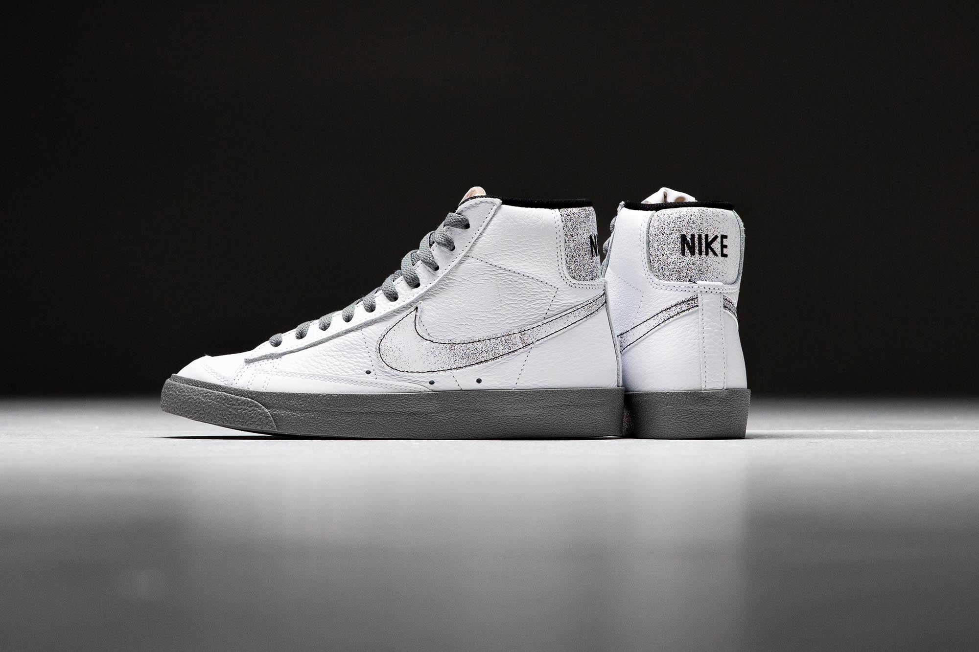 Nike blazer high white/black-club purple top