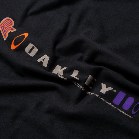 Albino & Preto x Oakley Vert Tee - Black