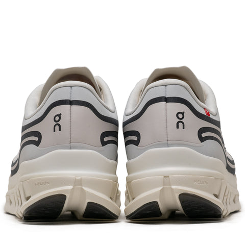 On Cloudflow 5 AD IKON - Ivory/Black