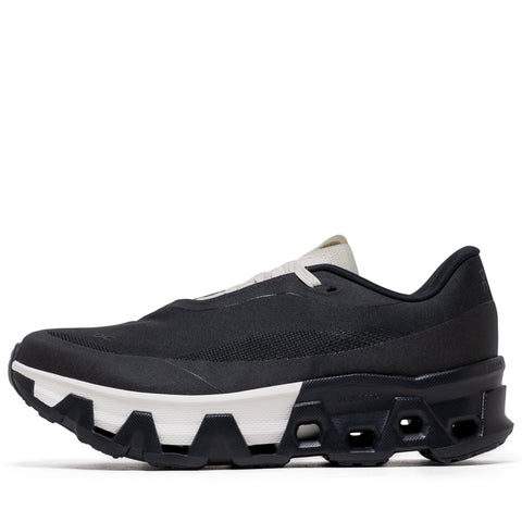 POST ARCHIVE FACTION x On Cloudmonster Hyper - Black/Black