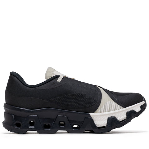 POST ARCHIVE FACTION x On Cloudmonster Hyper - Black/Black