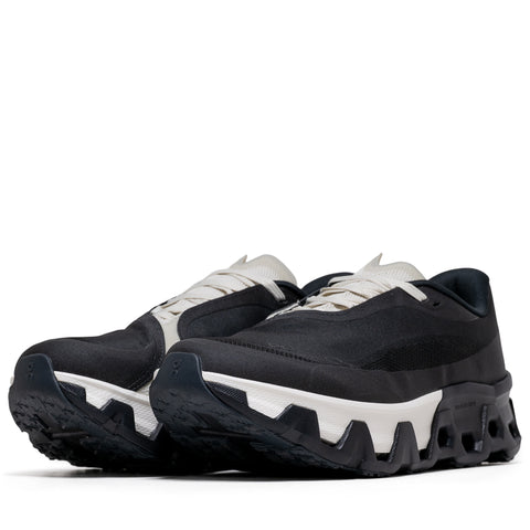 POST ARCHIVE FACTION x On Cloudmonster Hyper - Black/Black