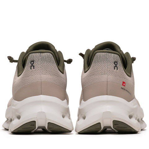 On Cloudtilt - Olive/Desert