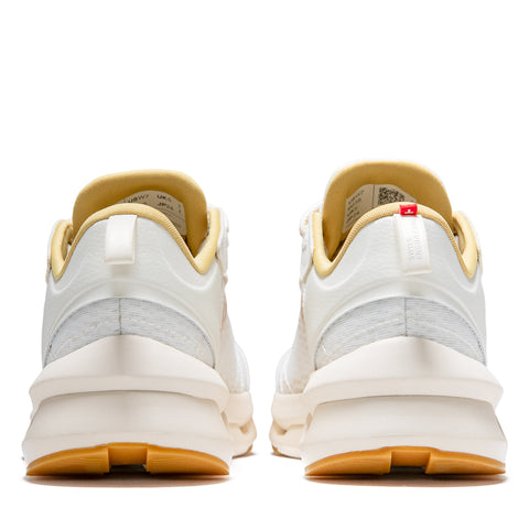 Women's On Cloudzone Moon - Ivory/Putty