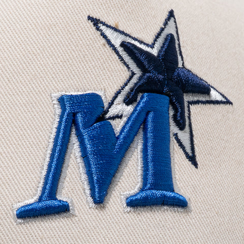 Reference Mavboyz Snapback - Cream/Navy