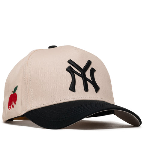 Reference NY Snapback - Cream/Black