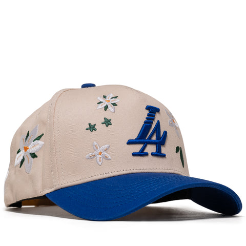Reference Paradise LA Floral Snapback - Cream/Blue