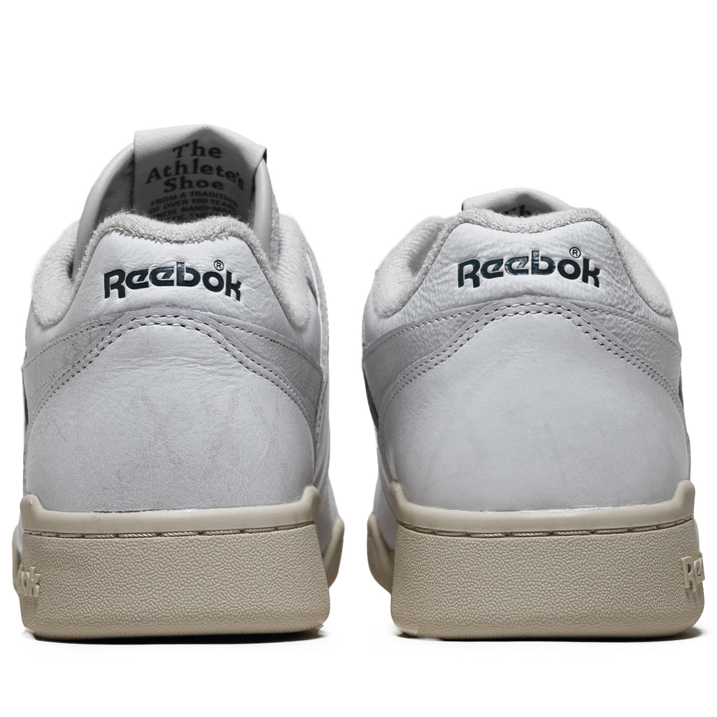 ほれほれ様。 ホワイトタンク×1 Sneaker Politics