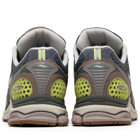 Saucony Progrid Triumph 4 - Carbon/Taupe