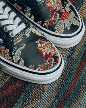 Vans OTW Era 95 Vibram - Floral Black/White