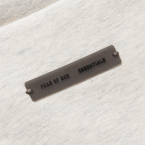 Women's Fear Of God Essentials Embossed 90's Raglan Crewneck Sweatshirt - Oatmeal Heather