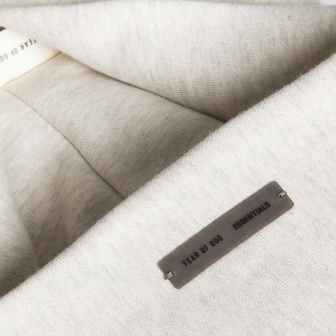Women's Fear Of God Essentials Embossed 90's Raglan Hoodie - Oatmeal Heather