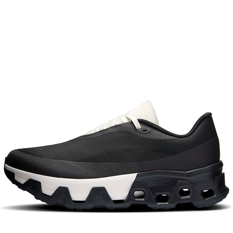 POST ARCHIVE FACTION x On Cloudmonster Hyper - Black/Black