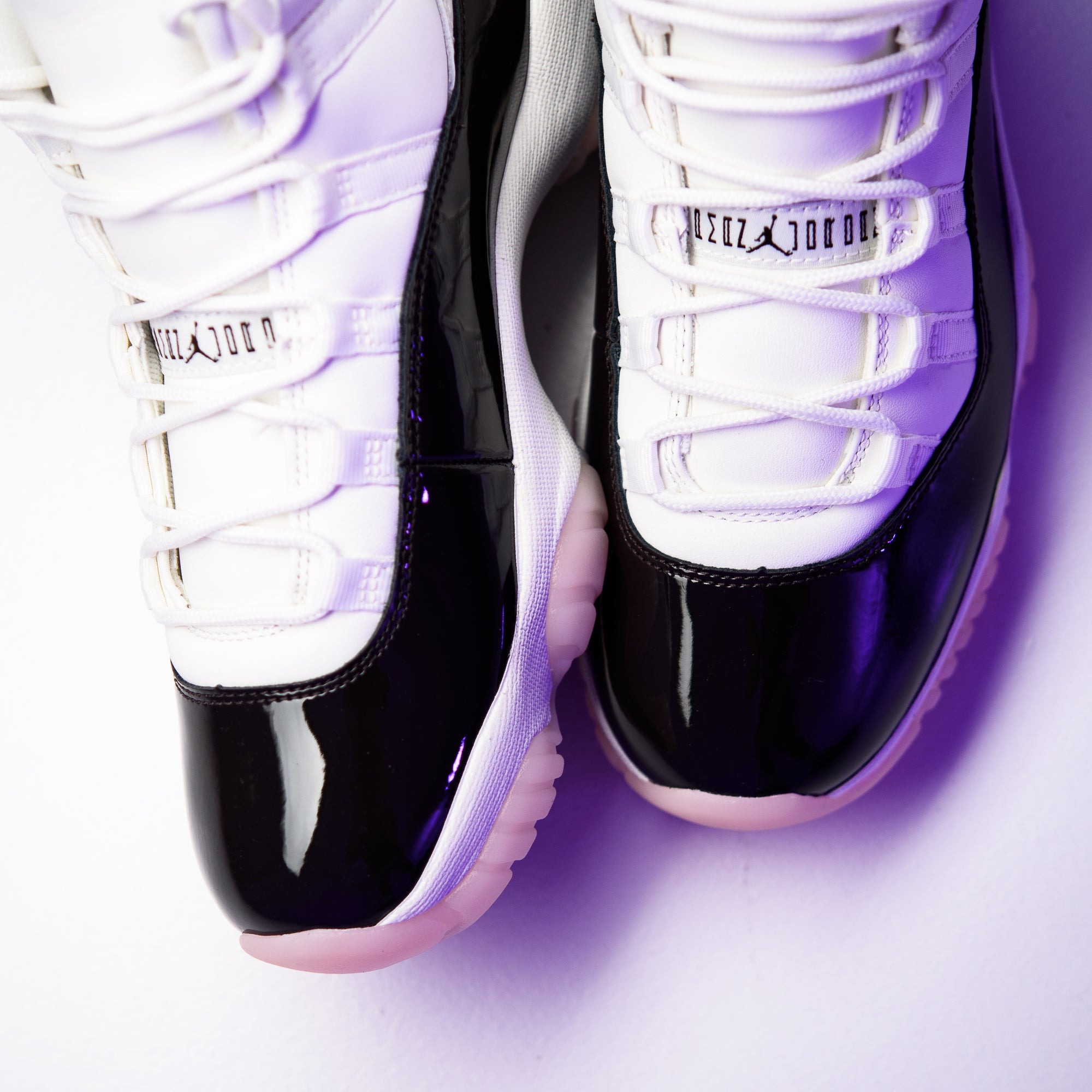 スニーカー Jordan 11 Retro Neapolitan (Women's) The Women's Air Jordan 11 Neapolitan Releases November 2023